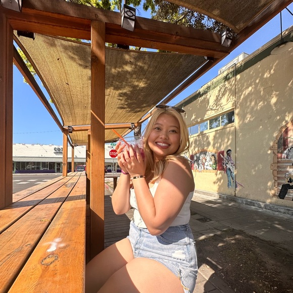 Meet the Posher Other - Meet your Posher, Mary